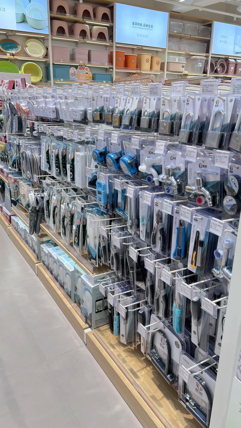 莲钡百货：购物天堂的新风貌